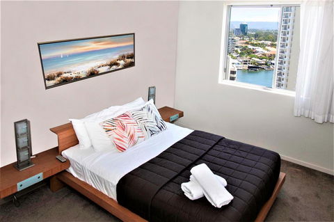 Trilogy Surfers Paradise - New South Wales Tourism  1