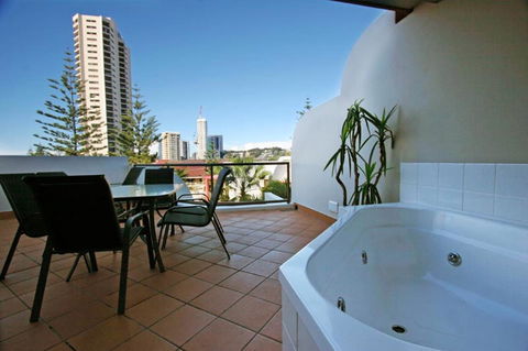 Burleigh On The Beach - New South Wales Tourism  32