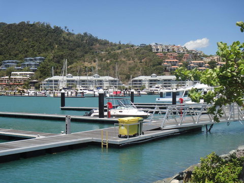 Boathouse Port Of Airlie - New South Wales Tourism  4