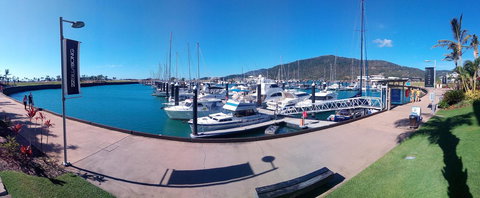 Boathouse Port Of Airlie - New South Wales Tourism  26