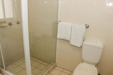 Salisbury Hotel Motel - New South Wales Tourism  20