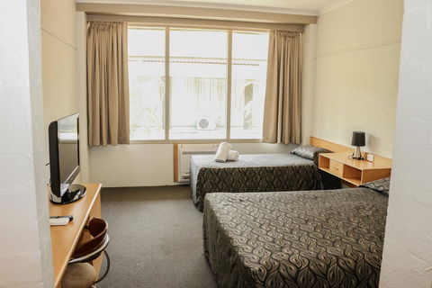 Salisbury Hotel Motel - New South Wales Tourism  11