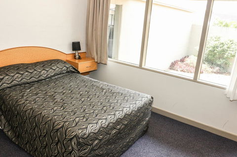 Salisbury Hotel Motel - New South Wales Tourism  23