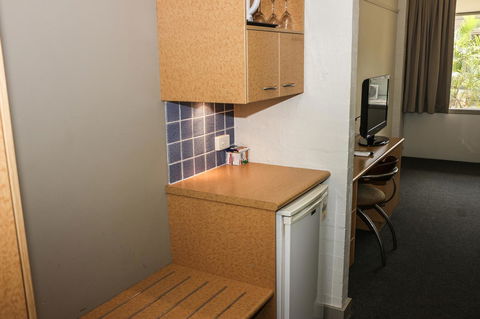 Salisbury Hotel Motel - New South Wales Tourism  14
