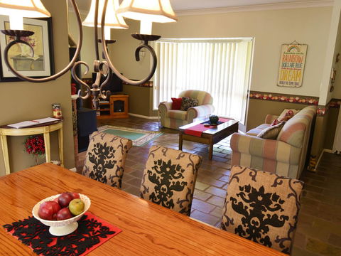 Apple Tree Cottage Montville - New South Wales Tourism  5