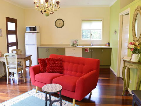 Apple Tree Cottage Montville - New South Wales Tourism  16
