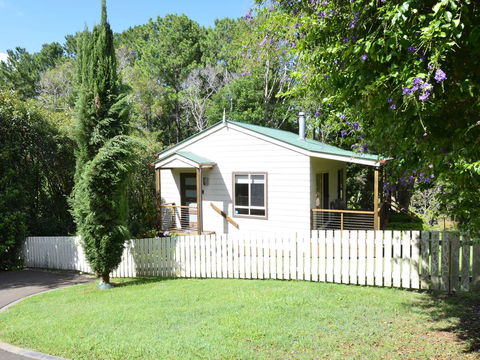 Apple Tree Cottage Montville - New South Wales Tourism  2