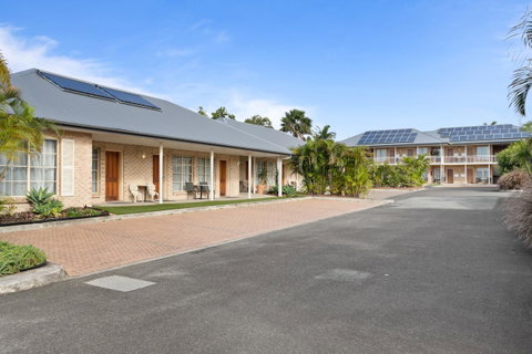 Coopers Colonial Motel - New South Wales Tourism  25