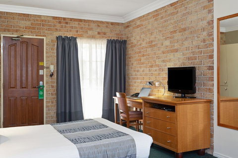 Coopers Colonial Motel - New South Wales Tourism  17