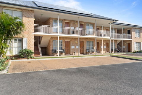 Coopers Colonial Motel - New South Wales Tourism  27