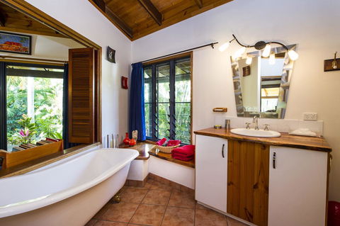 Magnetic Cottage - New South Wales Tourism  4