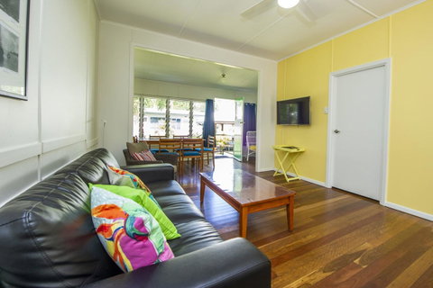 Kooyong Apartment 3 - New South Wales Tourism  0