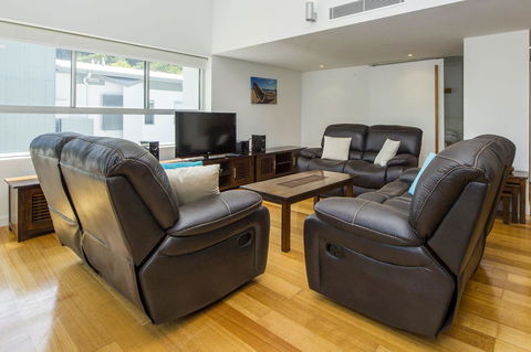 Maggies Beachfront Apartment 5 - New South Wales Tourism  3