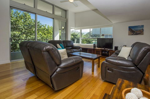 Maggies Beachfront Apartment 5 - New South Wales Tourism  4