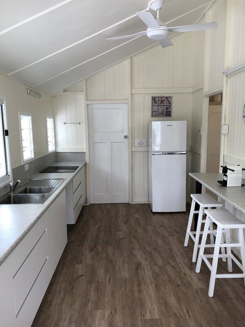 Daggoombah Holiday Home Magnetic Island - New South Wales Tourism  2