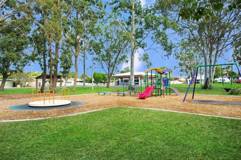 Lowset Sweetie, Central To Everything - Partridge St, Bongaree - New South Wales Tourism  17