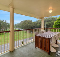 Immaculate Spacious Second Floor Unit Overlooking Pristine Parklands - New South Wales Tourism 