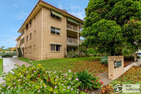 Immaculate Spacious Second Floor Unit Overlooking Pristine Parklands - New South Wales Tourism  10
