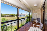 Spacious Unit overlooking Moreton Bay - Boyd St Woorim