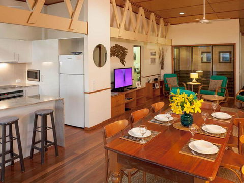Claytons 1 By Discover Stradbroke - New South Wales Tourism  0