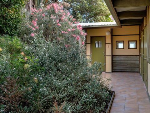 Claytons 1 By Discover Stradbroke - New South Wales Tourism  1
