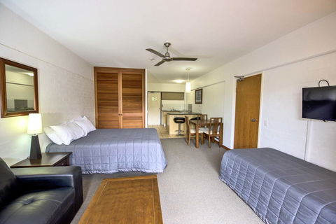 Anchorage On Straddie - New South Wales Tourism  35