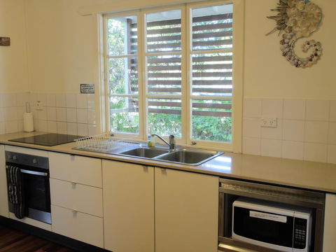 Frenchmans Cottage - New South Wales Tourism  12