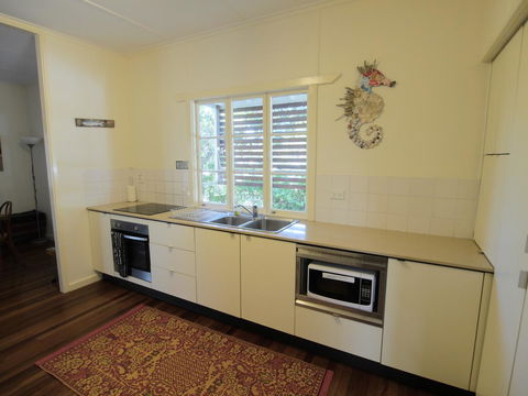 Frenchmans Cottage - New South Wales Tourism  8