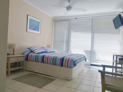 Cylinder Cove 1 - New South Wales Tourism  5