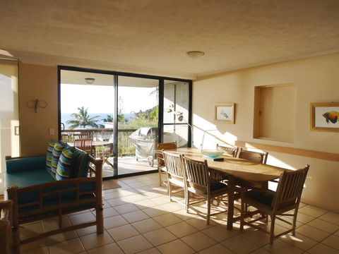 Cylinder Cove 1 - New South Wales Tourism  2