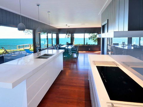 Dolphins At Sunset - New South Wales Tourism  0