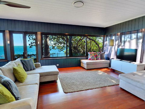 Dolphins At Sunset - New South Wales Tourism  4