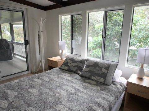 BAMBARA - New South Wales Tourism  0