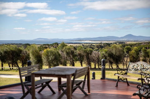 Mountain Seas Lodge - New South Wales Tourism  4