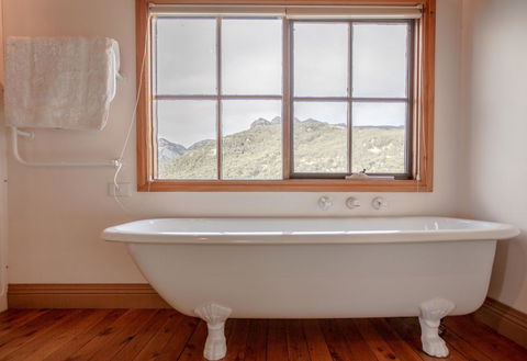 Mountain Seas Lodge - New South Wales Tourism  8