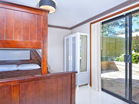 'Beach Break 2', 2/10 Lionel St - Downstairs Unit With Aircon - New South Wales Tourism  1