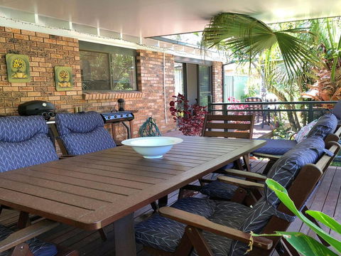'Sandy Palms' 28 Moorooba Cr - Beautiful Home With Wifi, Air-con And Boat Parking - New South Wales Tourism  2