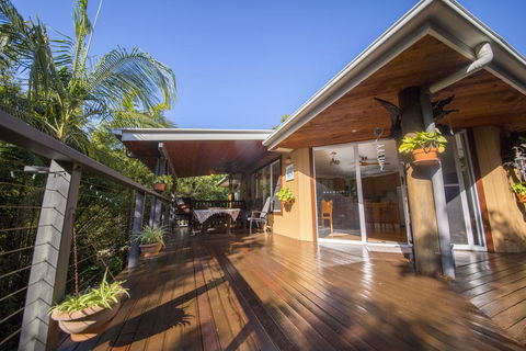 'The Tree House.' Treetop Living Near The Ocean, Coolum Beach, QLD, Australia - New South Wales Tourism  2