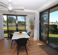 'Time and Tide' 1 - Ground Floor with Water Views - New South Wales Tourism 