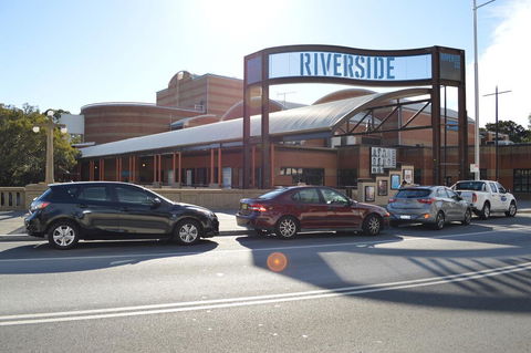 1 Bedroom Apartment Church St Parramatta - New South Wales Tourism  3