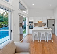 1 Bedroom Sydney Beach Studio - New South Wales Tourism 