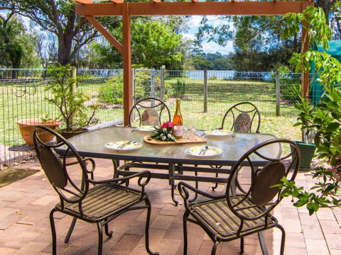 11 Bay Street - Waterfront Holiday - New South Wales Tourism  0