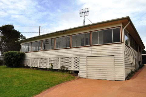 12 Bluewater Drive - New South Wales Tourism  1