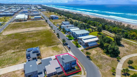 12 Sunfish Lane Beachshack - New South Wales Tourism  0