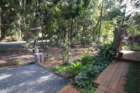 15 Belle Court - Modern, Architect Designed, Open Plan Holiday Home With Outdoor Shower - New South Wales Tourism  1