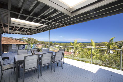 17 Canberra Crescent - Prestige Views At Burrill Lake - New South Wales Tourism  3