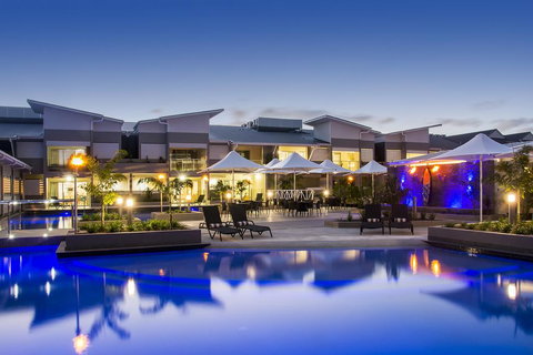 1770 Lagoons Central Apartment Resort - New South Wales Tourism  1
