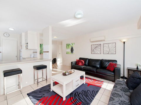 2 'Fleetwood', 63 Shoal Bay Road - Spectacular Views - New South Wales Tourism  1