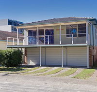 2 'Hibiscus Court' 9 Government Road - fantastic air conditioned 3 bedroom unit - New South Wales Tourism 