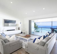 2 Arakoon Crescent